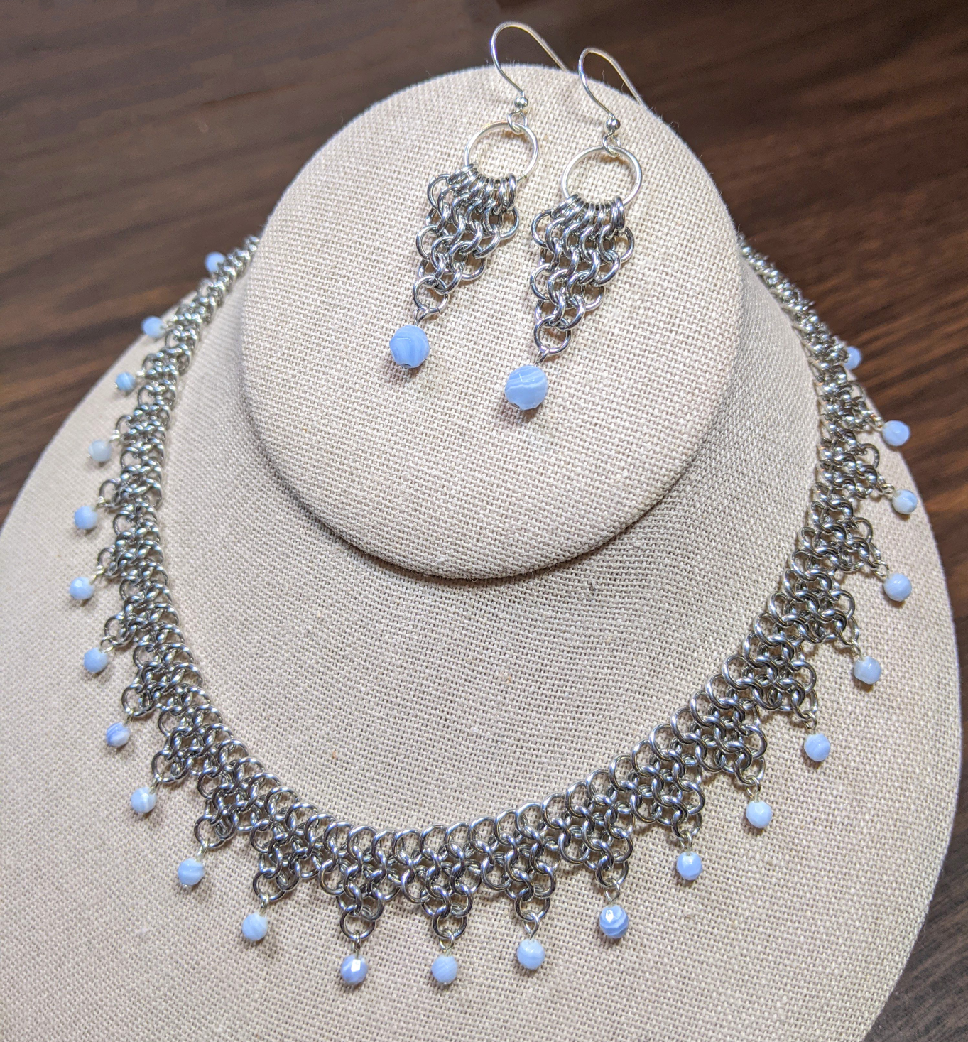 3 Easy and Elegant Beaded Pearl Bracelet Tutorials by Sonysree Creations /  The Beading Gem